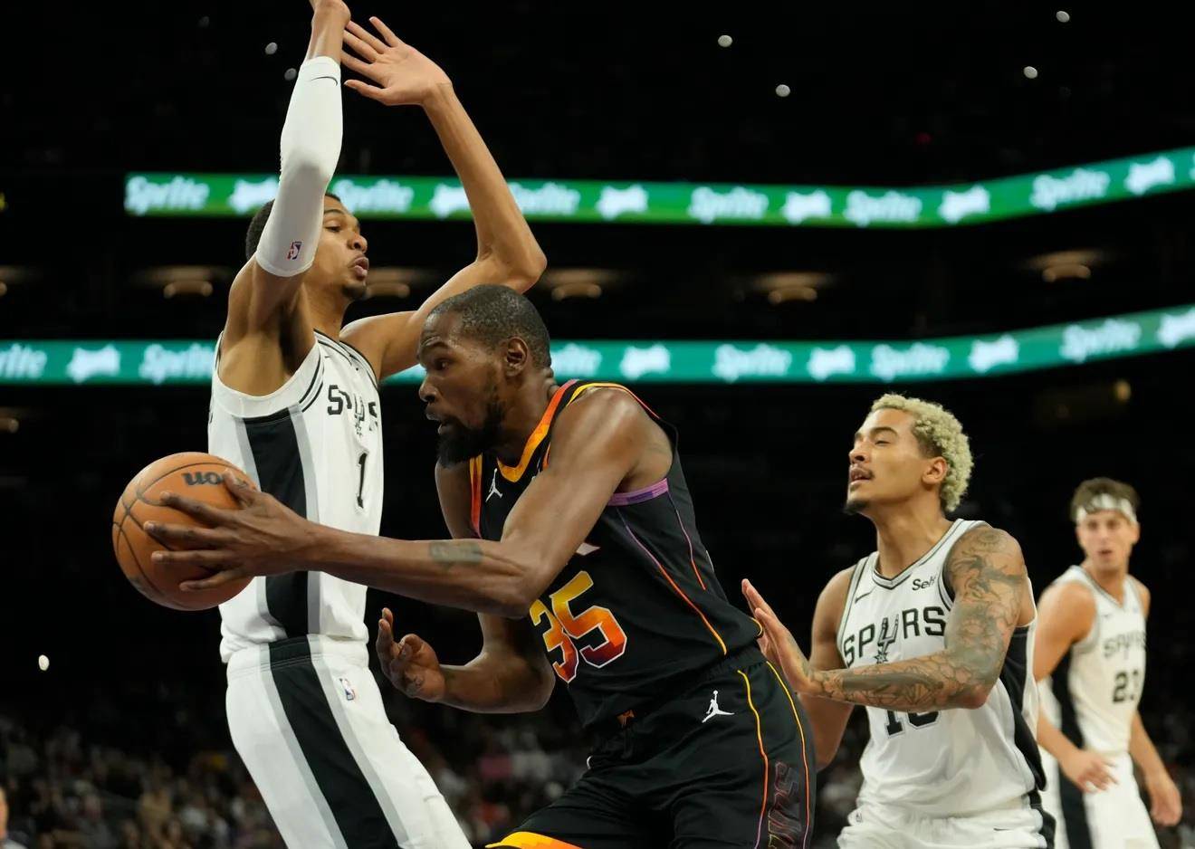 关于圣安东尼奥马刺迎NBA季后赛关键赛;冲刺阶段手感冰凉;信心回归;球探报告显示潜力的信息 关于圣安东尼奥马刺迎NBA季后赛关键赛;冲刺阶段手感冰凉;信心回归;球探报告显示潜力的信息