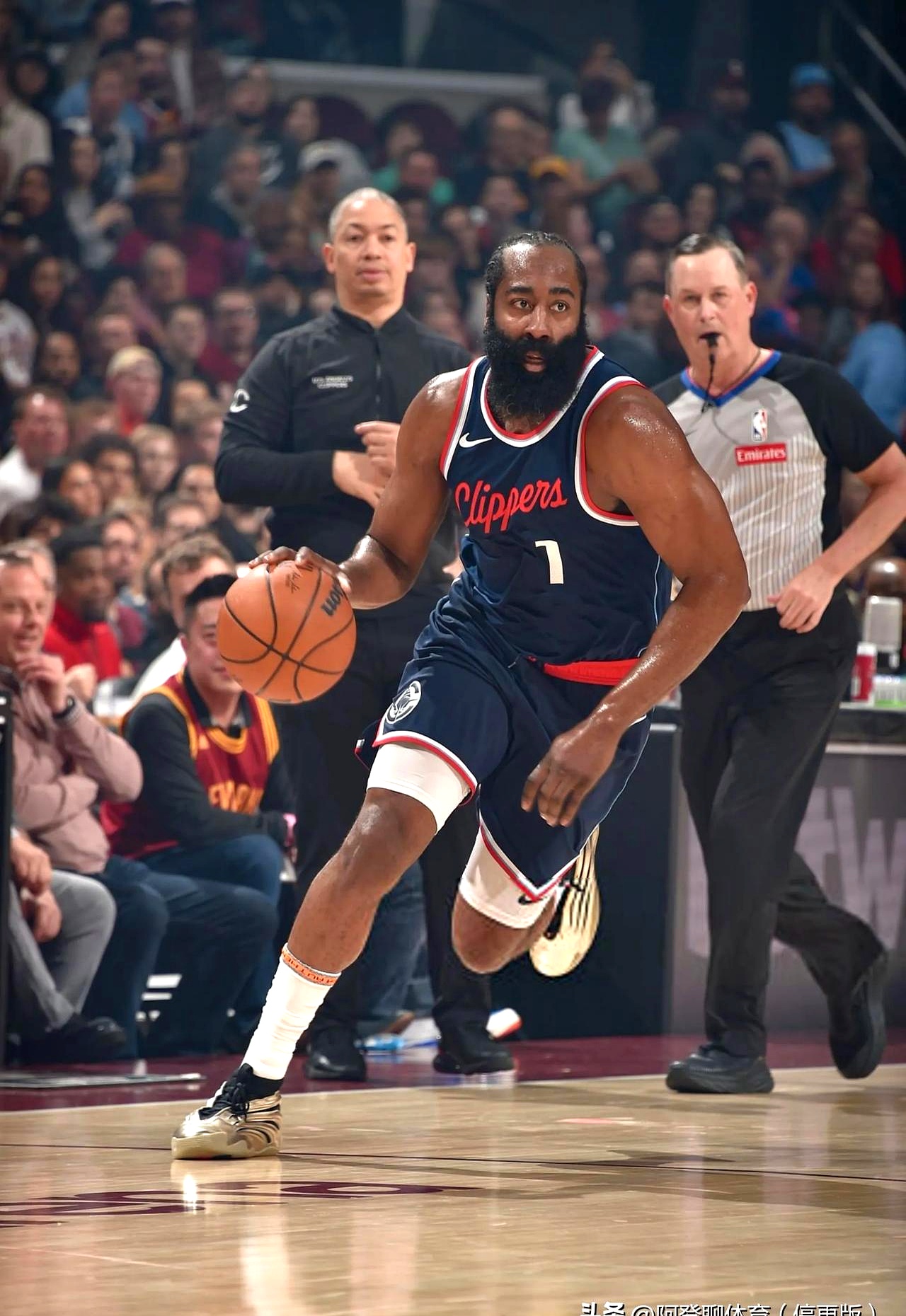 赛后洛杉矶快船主帅复盘:德甲节点到来,气氛紧张,轮换策略成焦点 赛后洛杉矶快船主帅复盘:德甲节点到来,气氛紧张,轮换策略成焦点