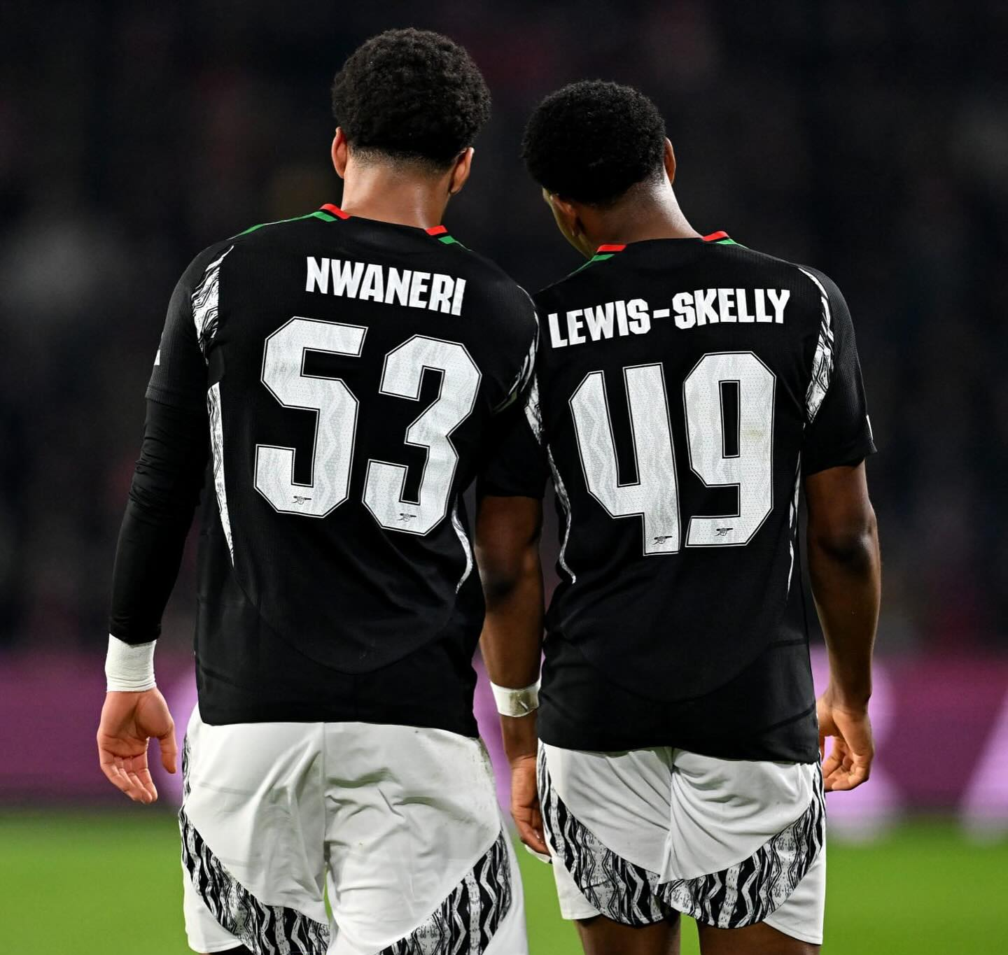 欧超杯冲刺阶段再迎强敌；勒沃库森绝杀压哨；主帅态度——话题不断；纪律约束更严格 