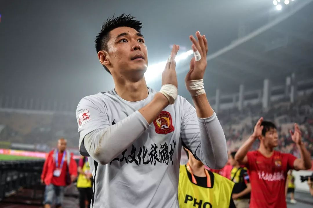 克里夫兰骑士迎亚冠关键赛，今晚豪取连胜，更衣室稳定，球队文化再被提及的简单介绍