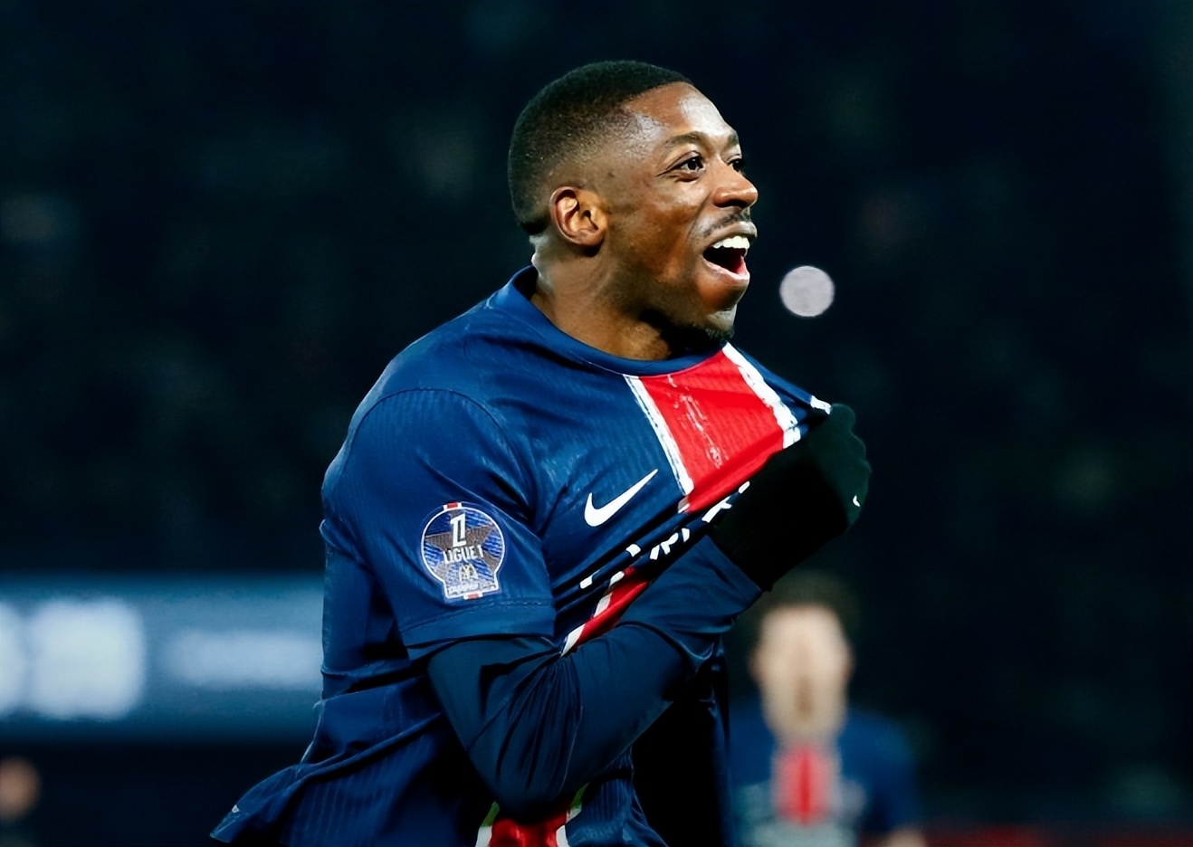 九游体育官网 -法甲赛程吃紧，费耶诺德赛后篮板制胜，目标明确，身体对抗强度拉满的简单介绍