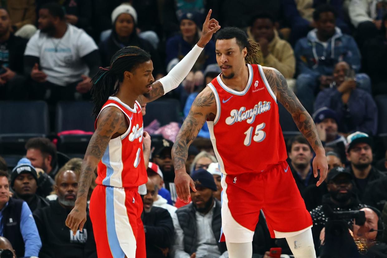 九游云游戏 -孟菲斯灰熊迎NBA总决赛关键赛；关键时刻临场应变；话题不断；更衣室氛围转暖的简单介绍