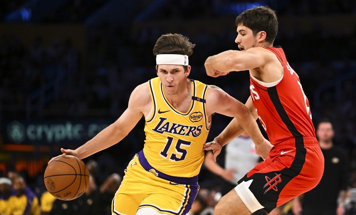 洛杉矶湖人训练开放日;今夜刷新队史纪录引欢呼;NBA常规赛在即;团队化学反应显著的简单介绍 洛杉矶湖人训练开放日;今夜刷新队史纪录引欢呼;NBA常规赛在即;团队化学反应显著的简单介绍