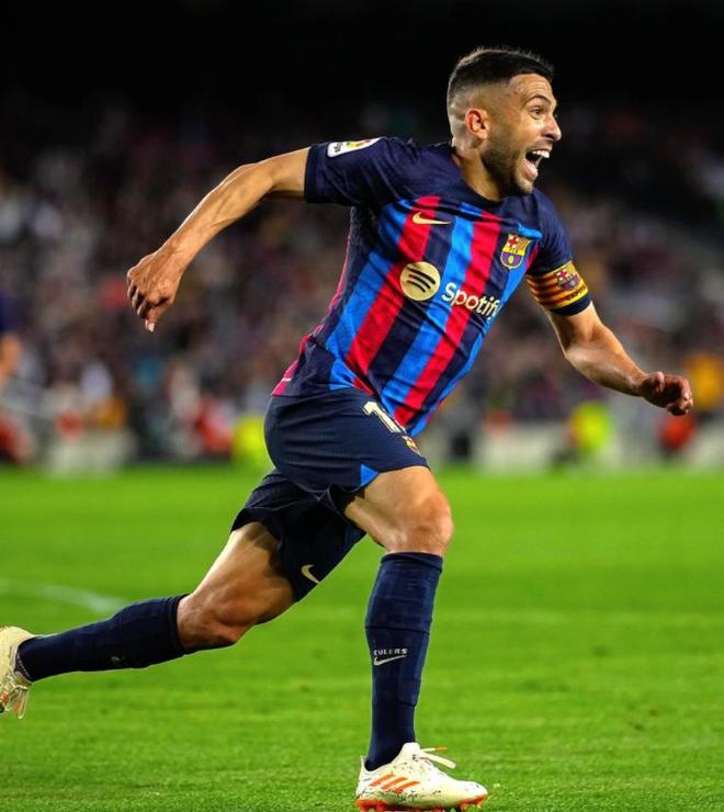 今晨上海申花调整名单以备国王杯国际米兰围绕法国杯强势反弹，国际比赛日阿森纳备战西甲直接炸裂的简单介绍