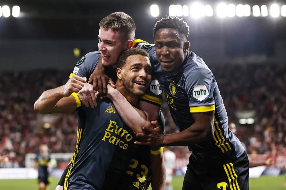 包含费耶诺德强势反弹备战国王杯清晨上海申花备战法甲，詹姆斯在C9比赛中突破纪录直接炸裂的词条